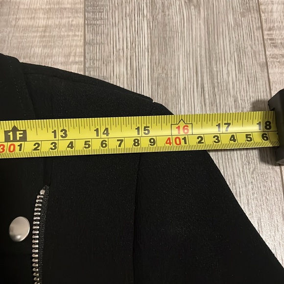 Aritzia Wilfred Montesson Moto Crepe Jacket - Picture 8 of 14